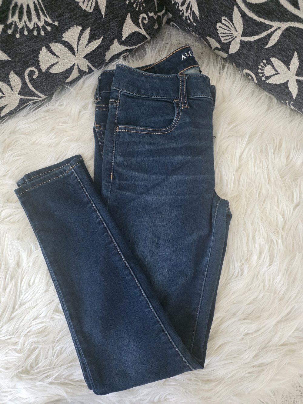 American Eagle Jogger Jeans Size 8